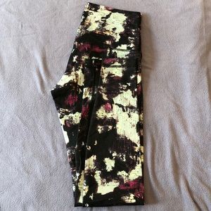 LULULEMON Vibrant Pattern High-Waisted Leggings